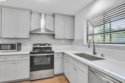 900 Southampton Rd Unit 142, Benicia, CA 94510 - #: 41126920