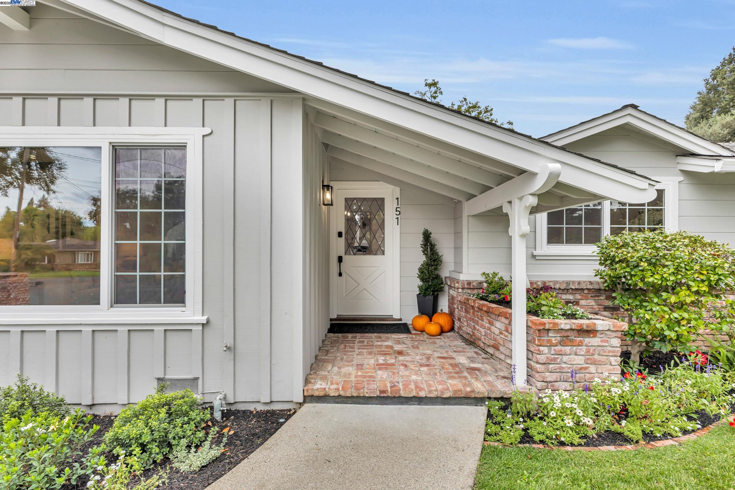 151 Camino Amigo Ct