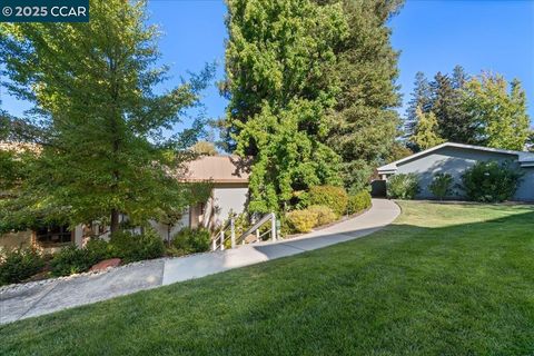 1317 Canyonwood Ct 4 Walnut Creek CA 94595