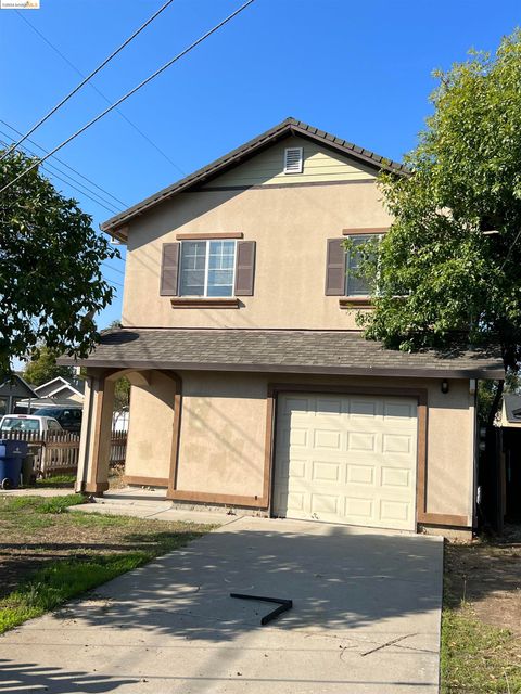 4061 32Nd St, Sacramento, CA 95820 - #: 41065236