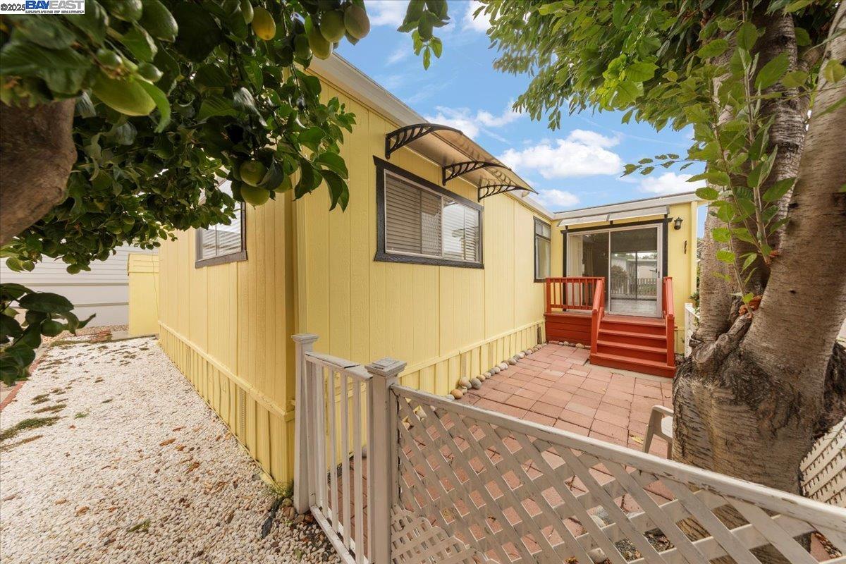 3263 Vineyard Ave. #44