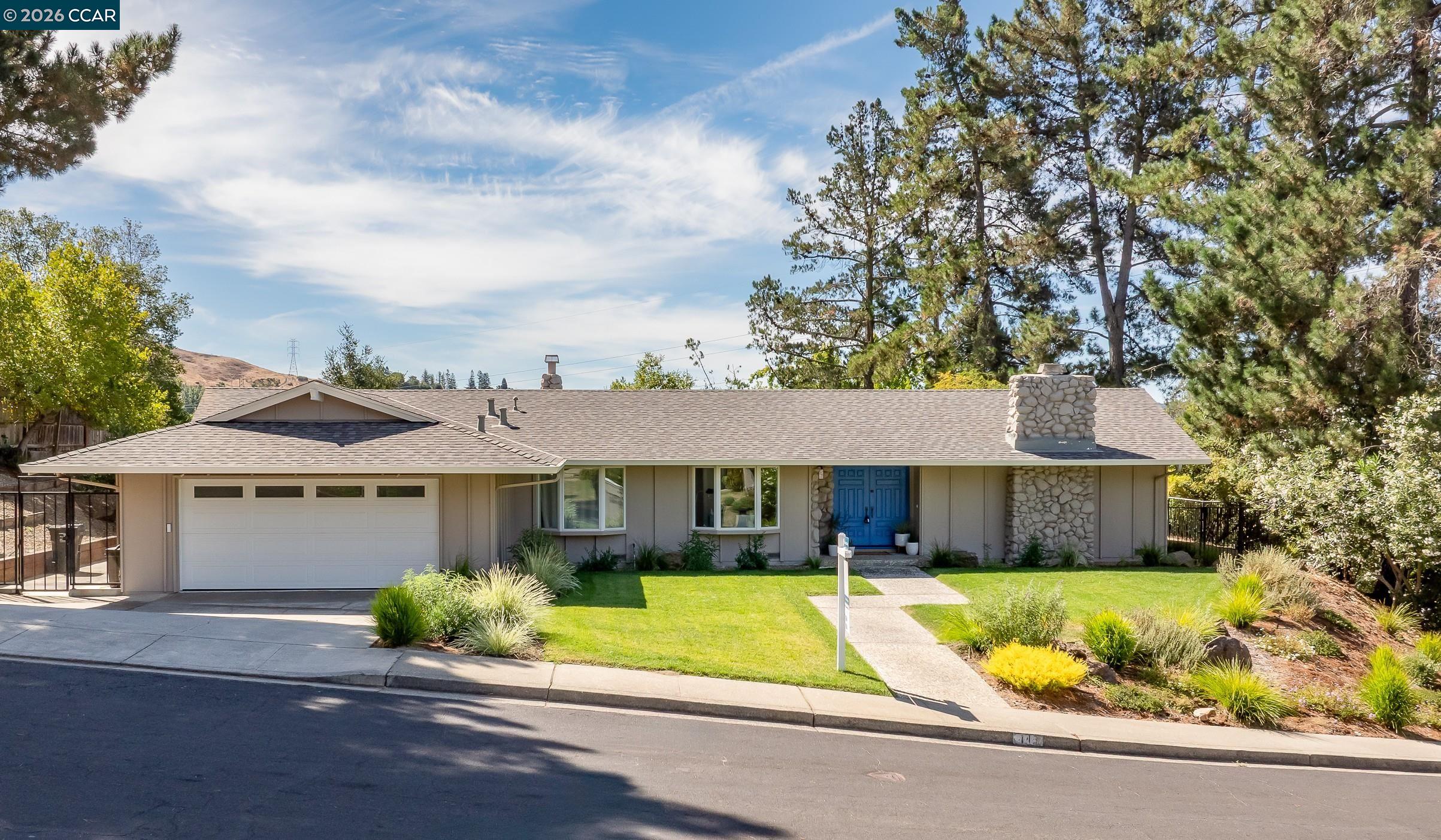 445 Kingsford Dr