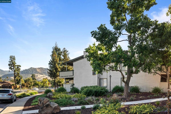 5460 CONCORD BLVD APT F2, CONCORD, CA 94521 - Image b367a3e36fa21f0a421ccbb83a8821d7/2778173018