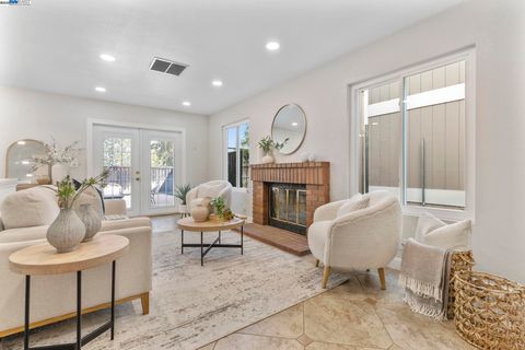 215 Mavis Dr Pleasanton CA 94566