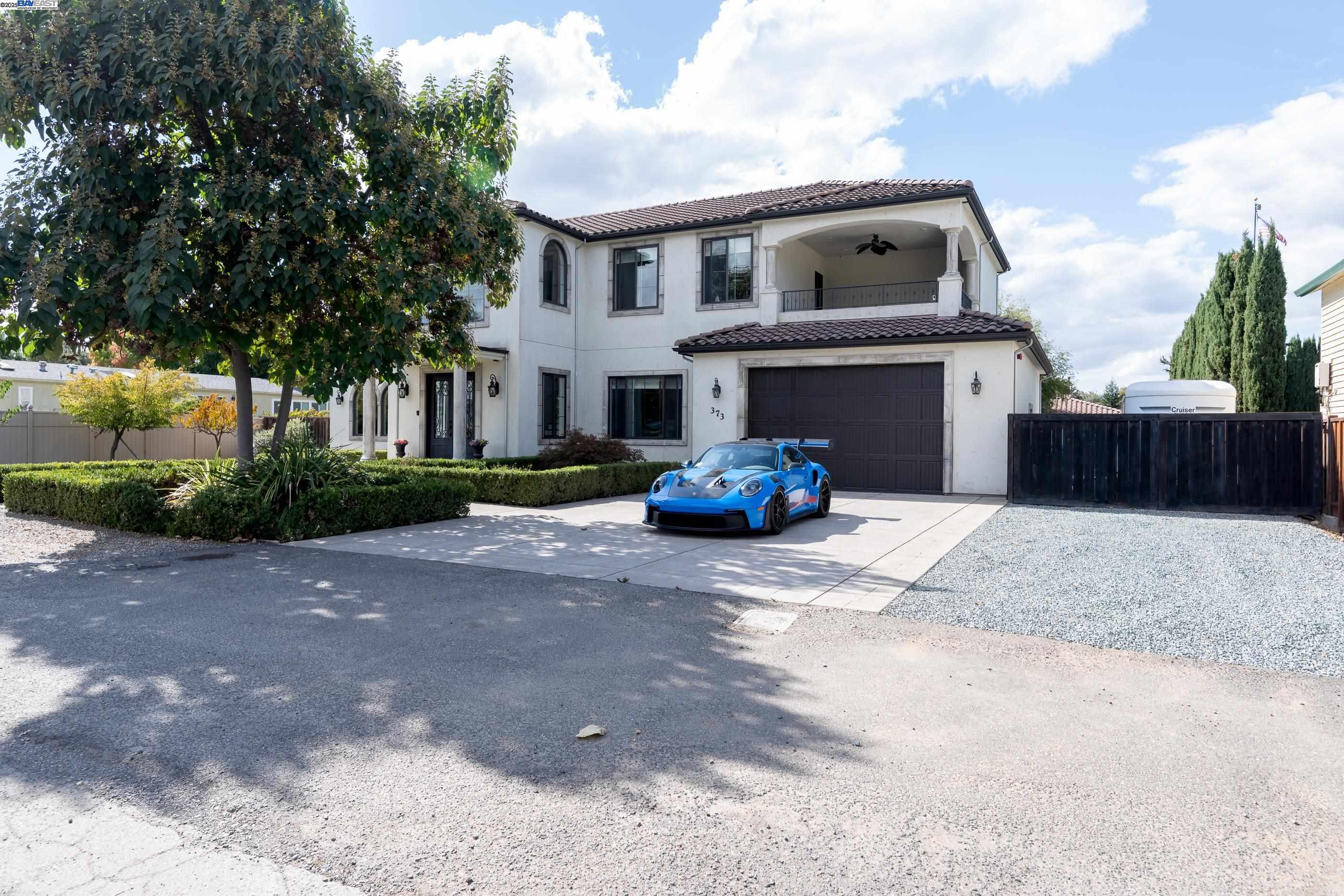 373 Linden Way