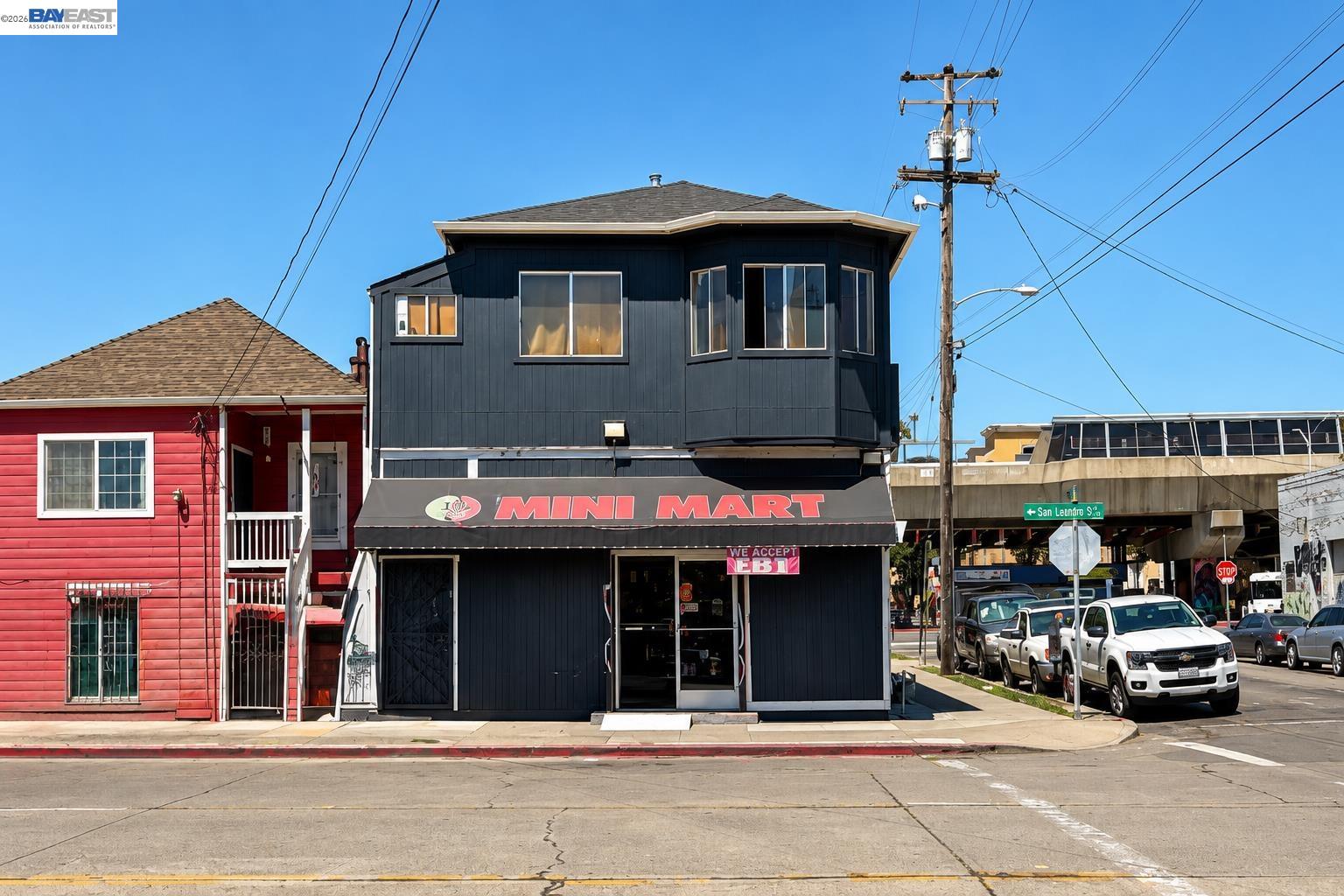 3338 San Leandro St, Oakland, CA 94601
