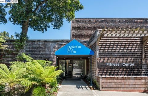 200 Packet Landing Rd Alameda CA 94502