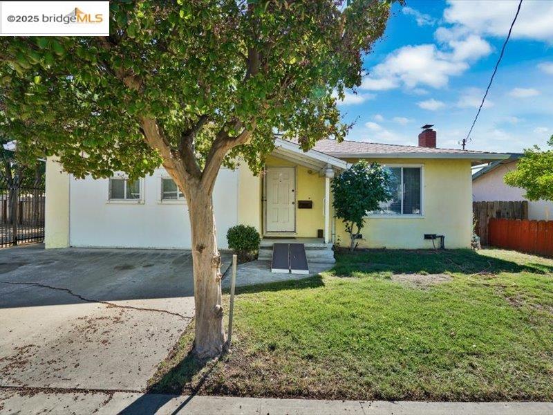2151 Elm St