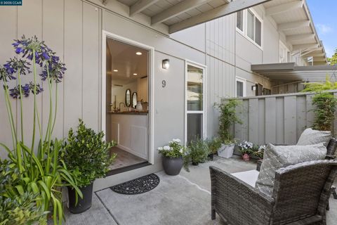 73 Brookwood Rd 9 Orinda CA 94563