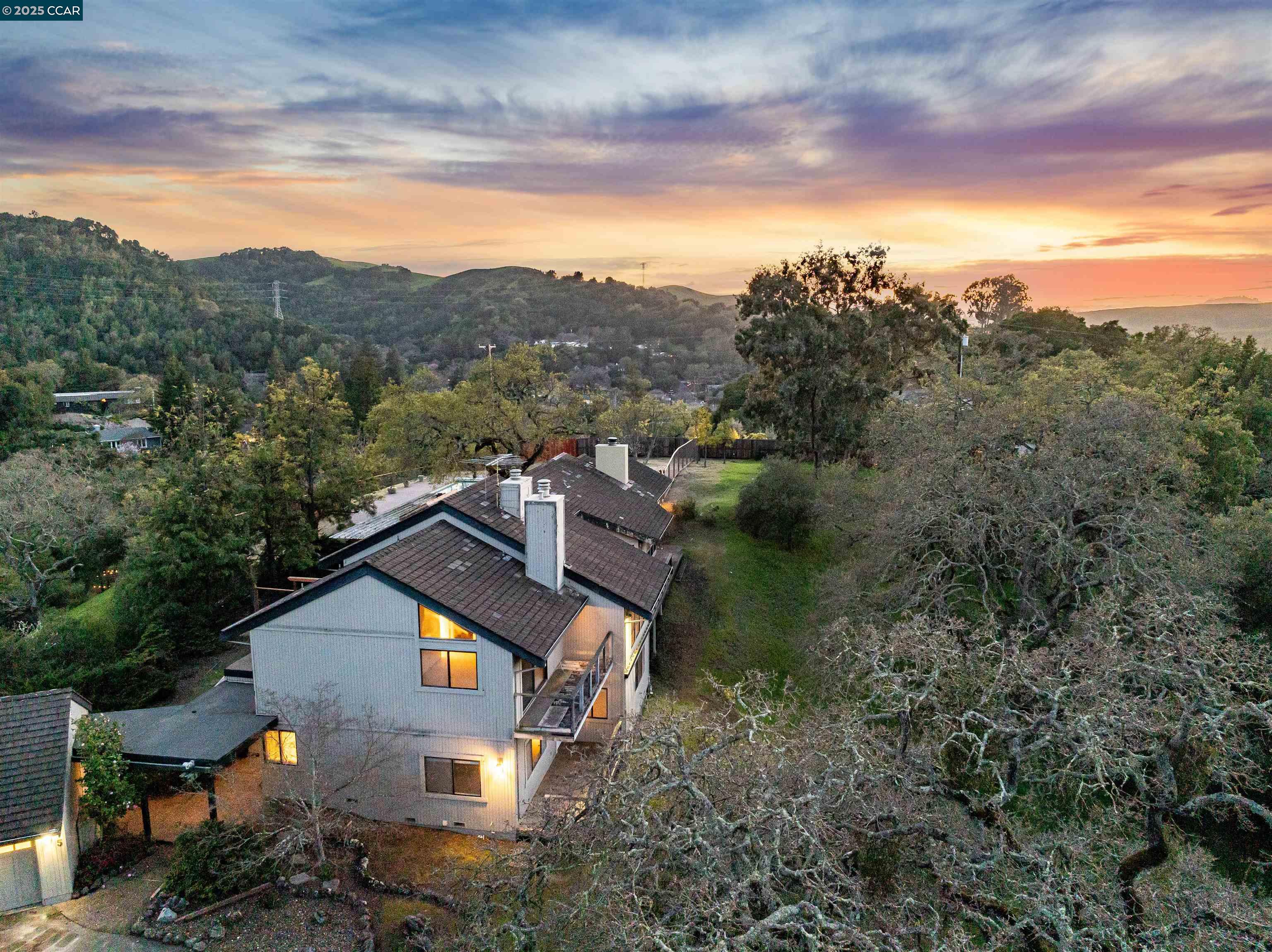5 Leeward Glen Road