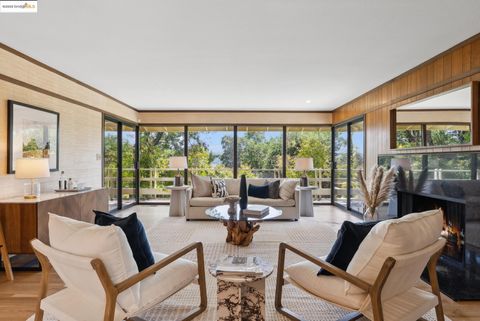61 Via Floreado, Orinda, CA 94563 - #: 41095922