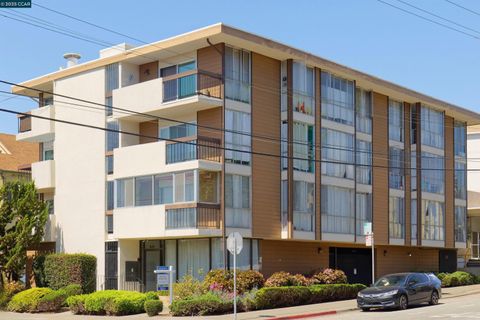 4099 Howe Street Unit 203, Oakland, CA 94611 - MLS#: 41093637