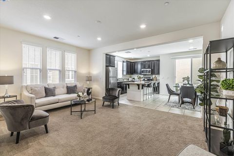 MLS: 41095543