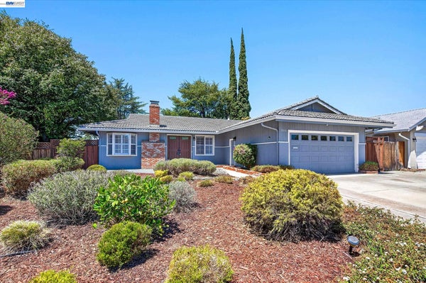 908 NORFOLK RD, LIVERMORE, CA 94551 - Image c2199d8da1d2bd36ae0029b8e1959be8/3138610567