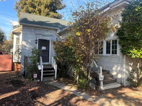 3521 Laguna Ave, Oakland, CA 94602 - #: 41087065