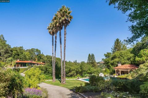 42 Tappan Ln Orinda CA 94563