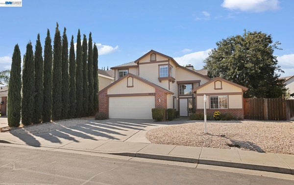 3015 SAVANNA DR, TRACY, CA 95377 - Image cb23e49dbbdcbbc38cfe3d2e633fd1ae/576565498