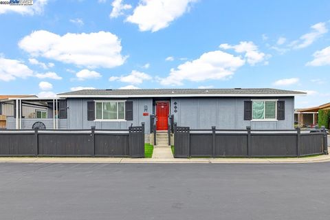 812 W Clover Rd Unit 51, Tracy, CA 95376 - #: 41090319