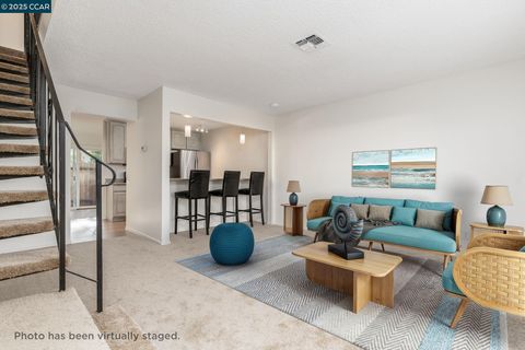 490 Edgewood Dr Unit 22, Vacaville, CA 95688 - MLS#: 41088010