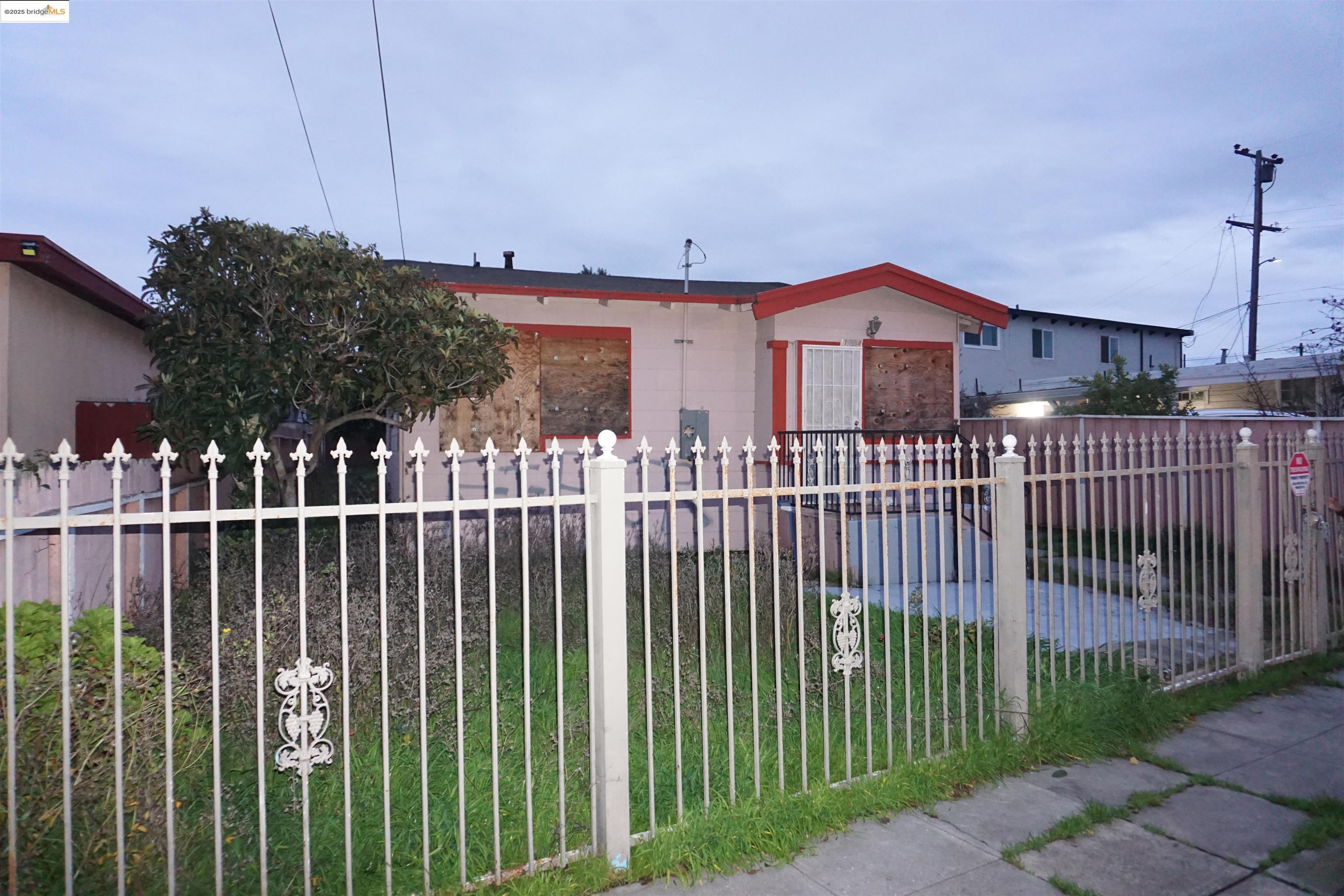 MLS: 41085479