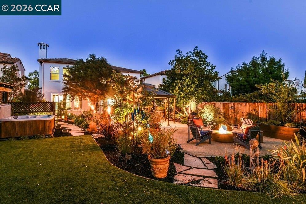 1133 S Chanterella Dr