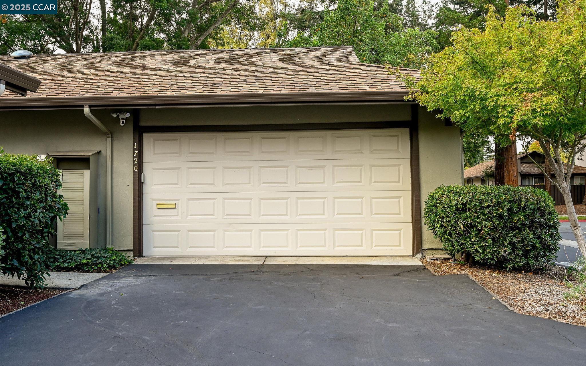 1720 Countrywood Ct
