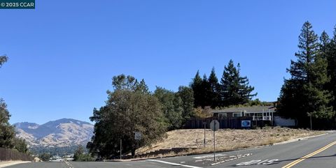 Gladys Court Lafayette CA 94549