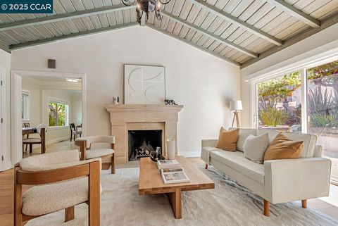 183 Camino Pablo Orinda CA 94563