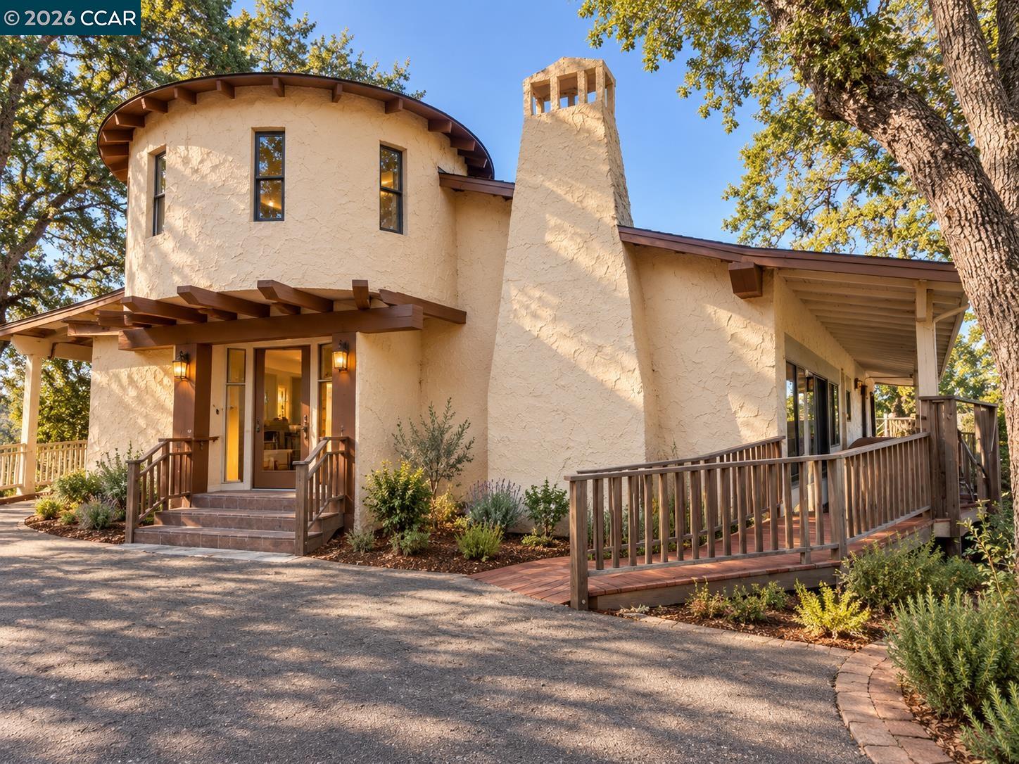 1055 Ina Drive