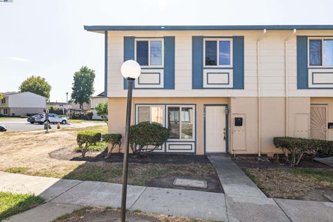 27801 Del Norte Ct, Hayward, CA 94545 - #: 41109347