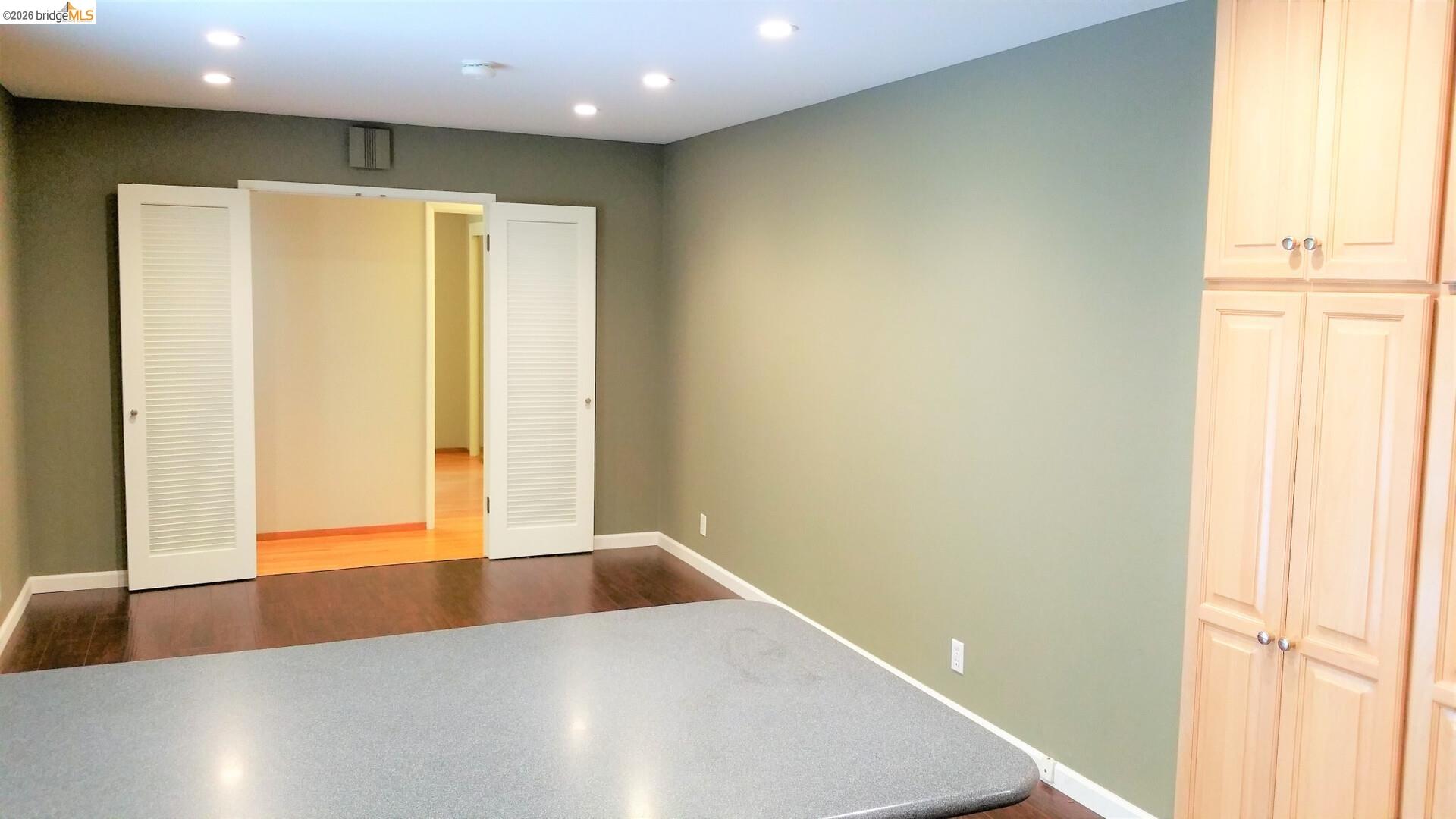 29 Thorndale PL