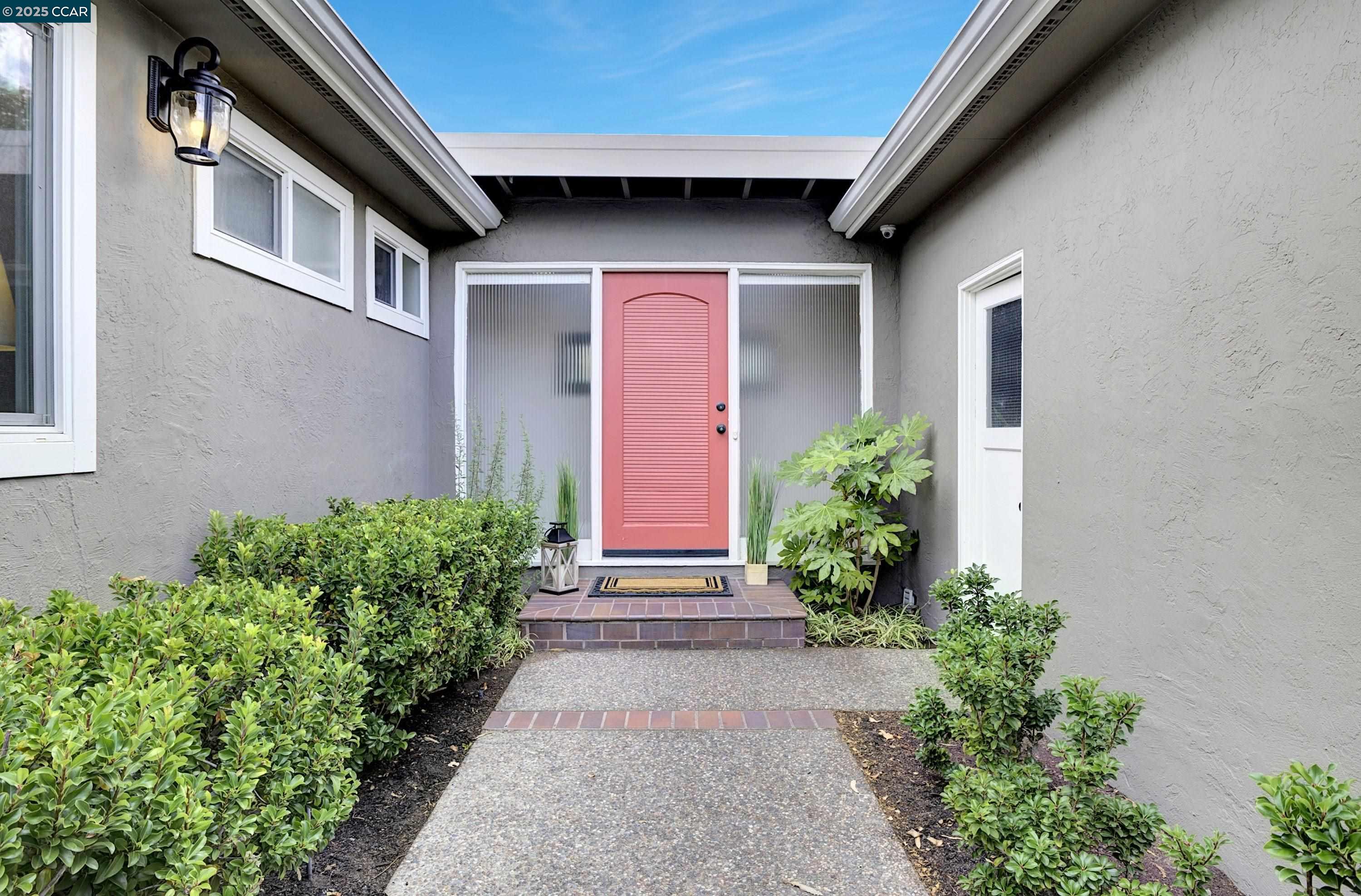1430 Piedra Dr