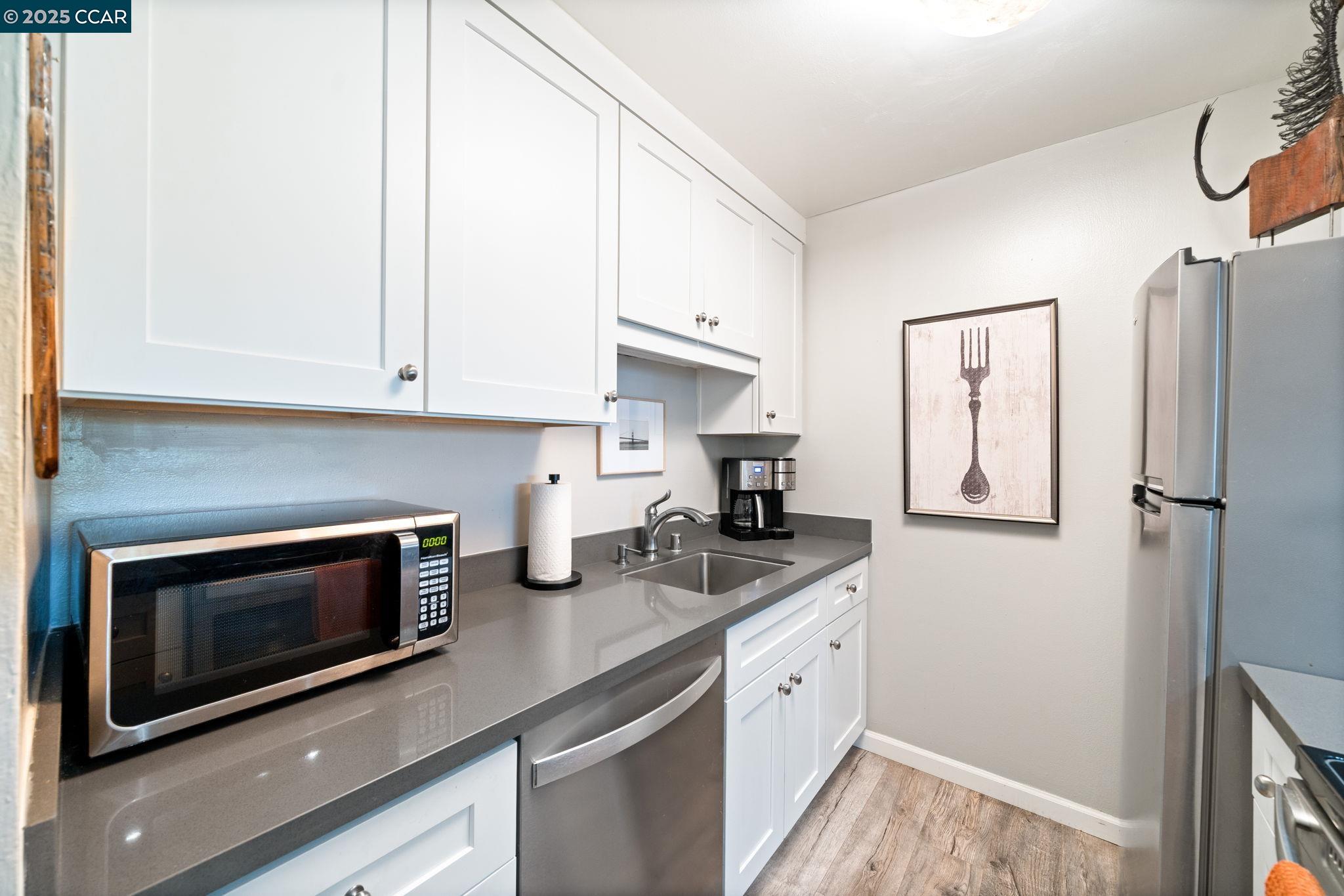 320 N Civic Drive 407