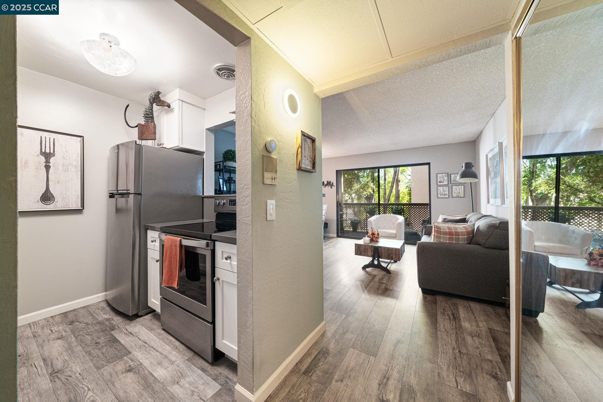 320 N Civic Drive 407