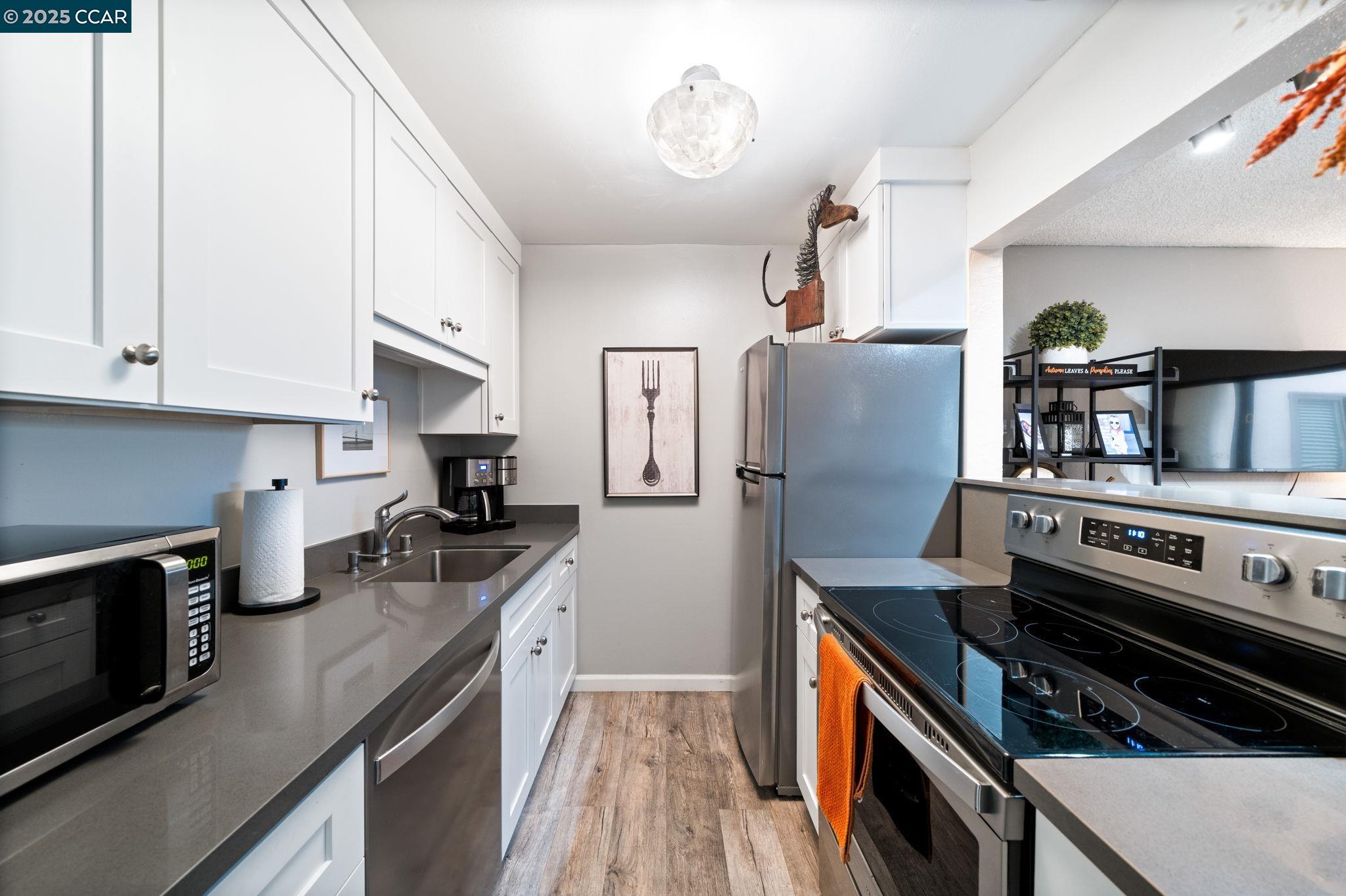 320 N Civic Drive 407