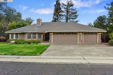 MLS: 41096980