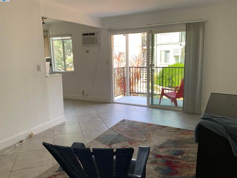 MLS: 41090590