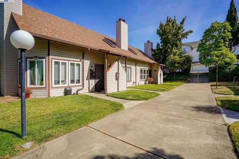 627 Military E St, Benicia, CA 94510 - #: 41099024