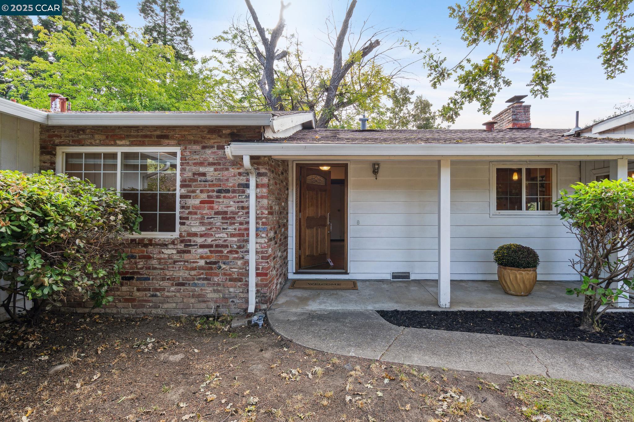 2610 Walnut Blvd