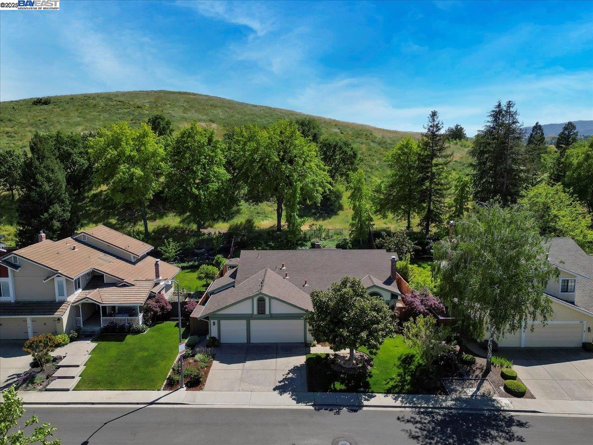 3126 Arbor Dr