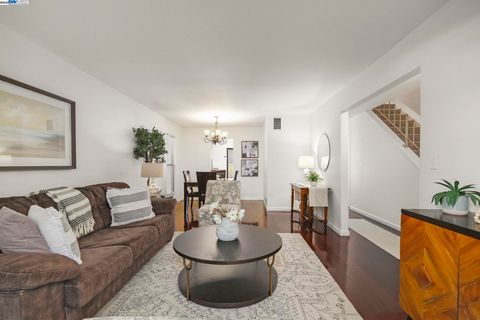 MLS: 41090064