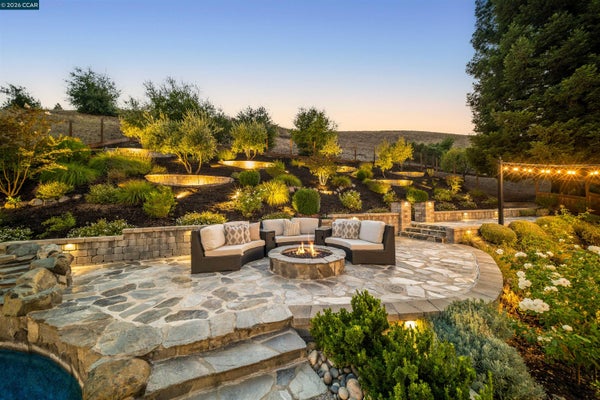 133 SUNHAVEN RD, DANVILLE, CA 94506 - Image efea769c2aeeeb4f3956bf332e64d607/932757578