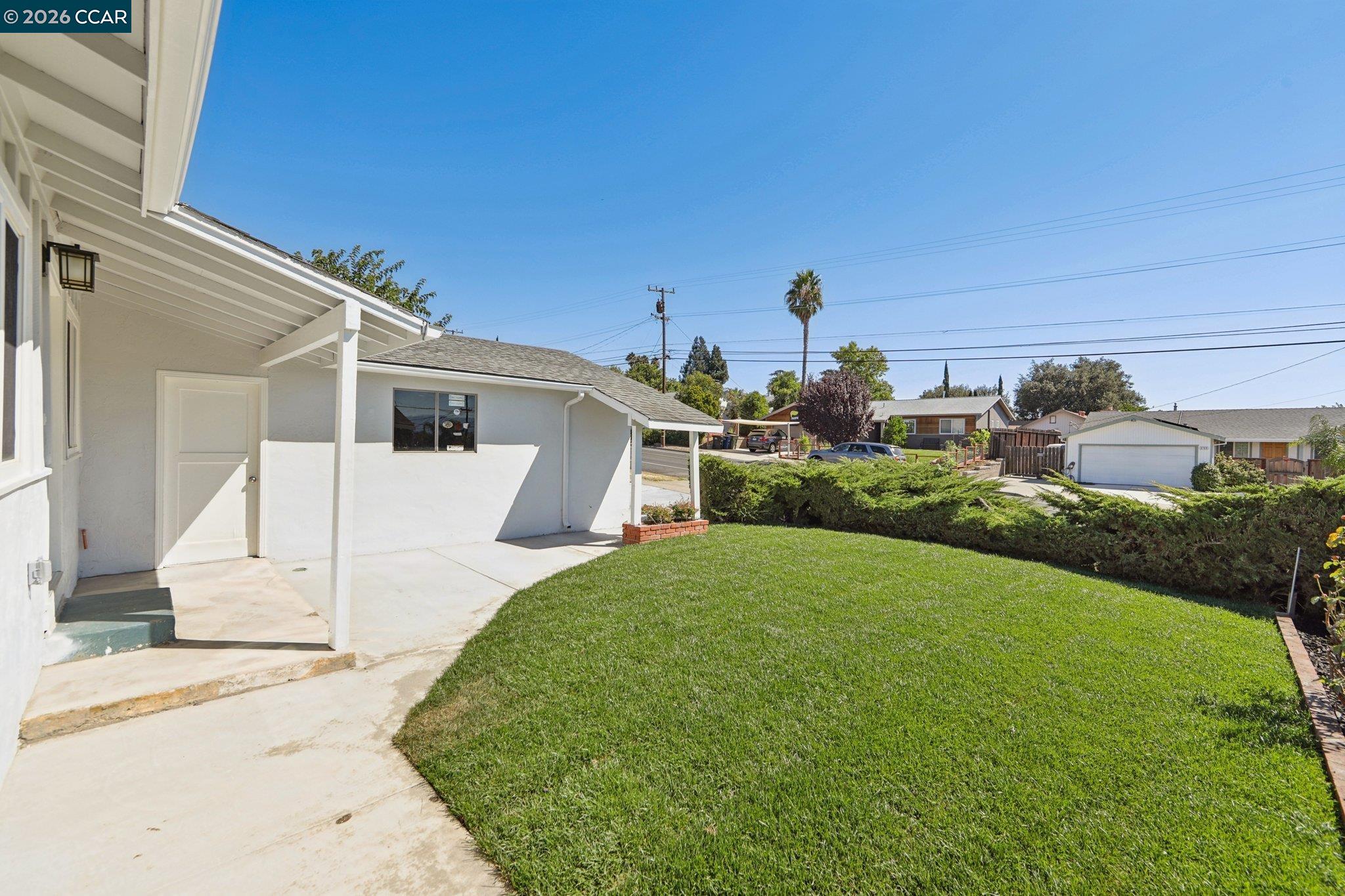 3718 Hillsborough Dr