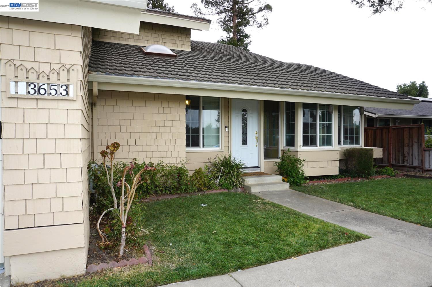 3653 Pimlico Dr