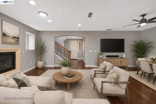 724 N TOPIARY LN, TRACY, CA 95391 - Image f1d0be6285de3bbd235014cd5e2d1b50/604385209