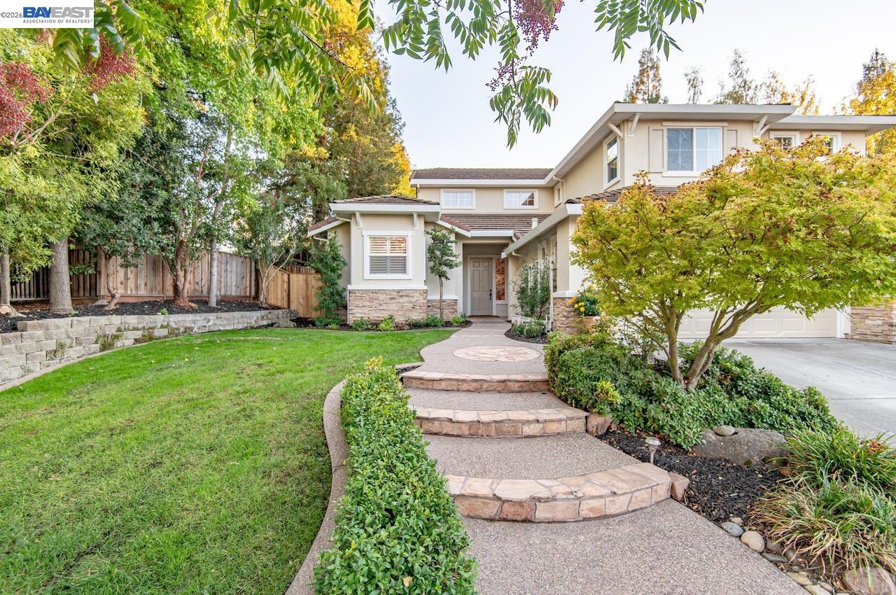 1233 Melanie Way