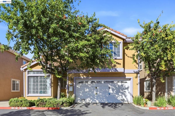 2158 CAPITOL PARK CT, SAN JOSE, CA 95132 - Image f59fdb905eea96880ff24eaef8f9d45b/1708916977