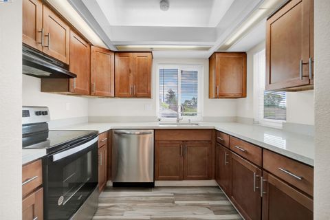 118 Hackamore Ln, Fremont, CA 94539 - MLS#: 41092571