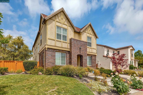 1489 MENTON ST, DANVILLE, CA 94506 - Image f7f5aaad5442df41405692d64dda2a64/3918925717