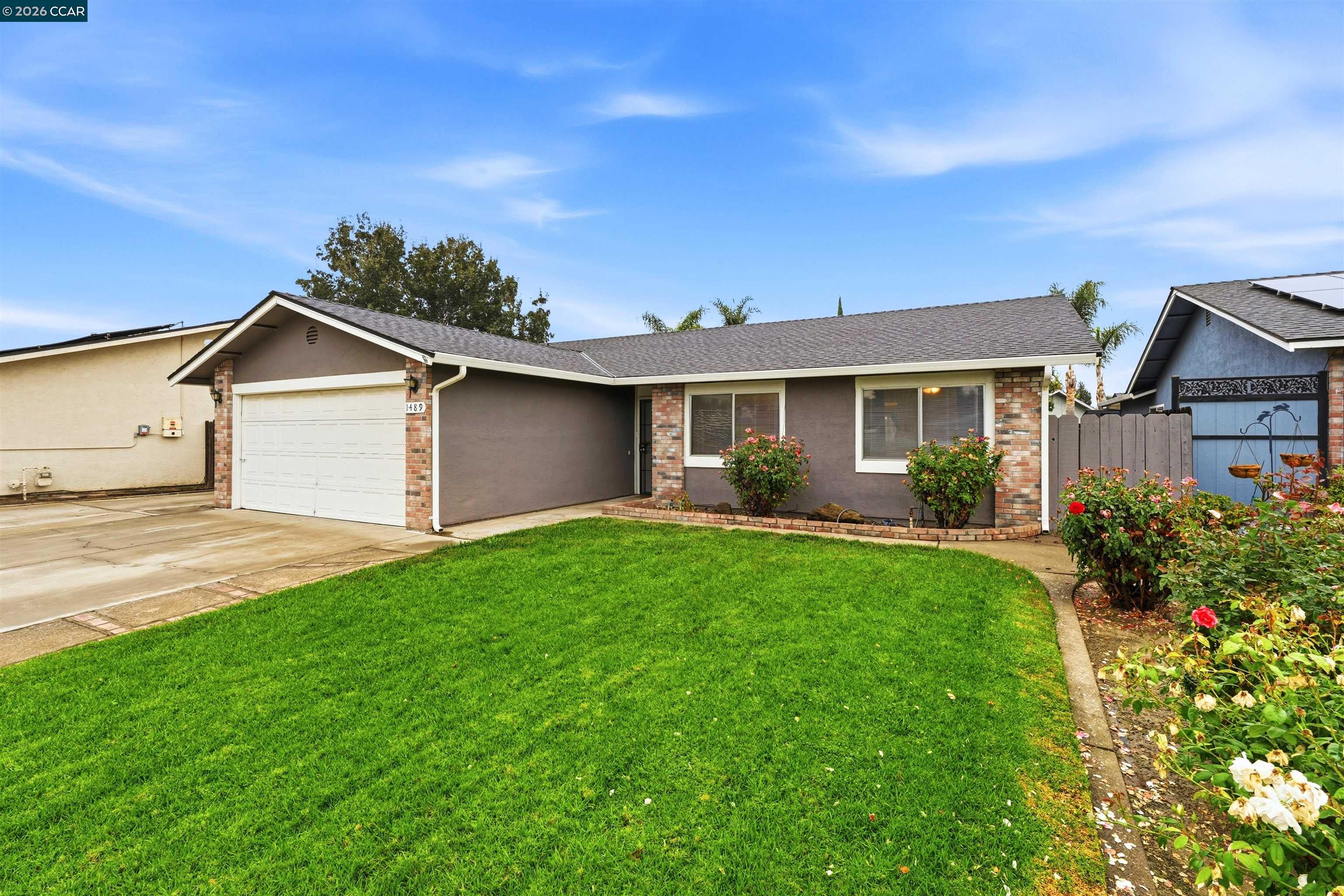 1489 De Boer Dr